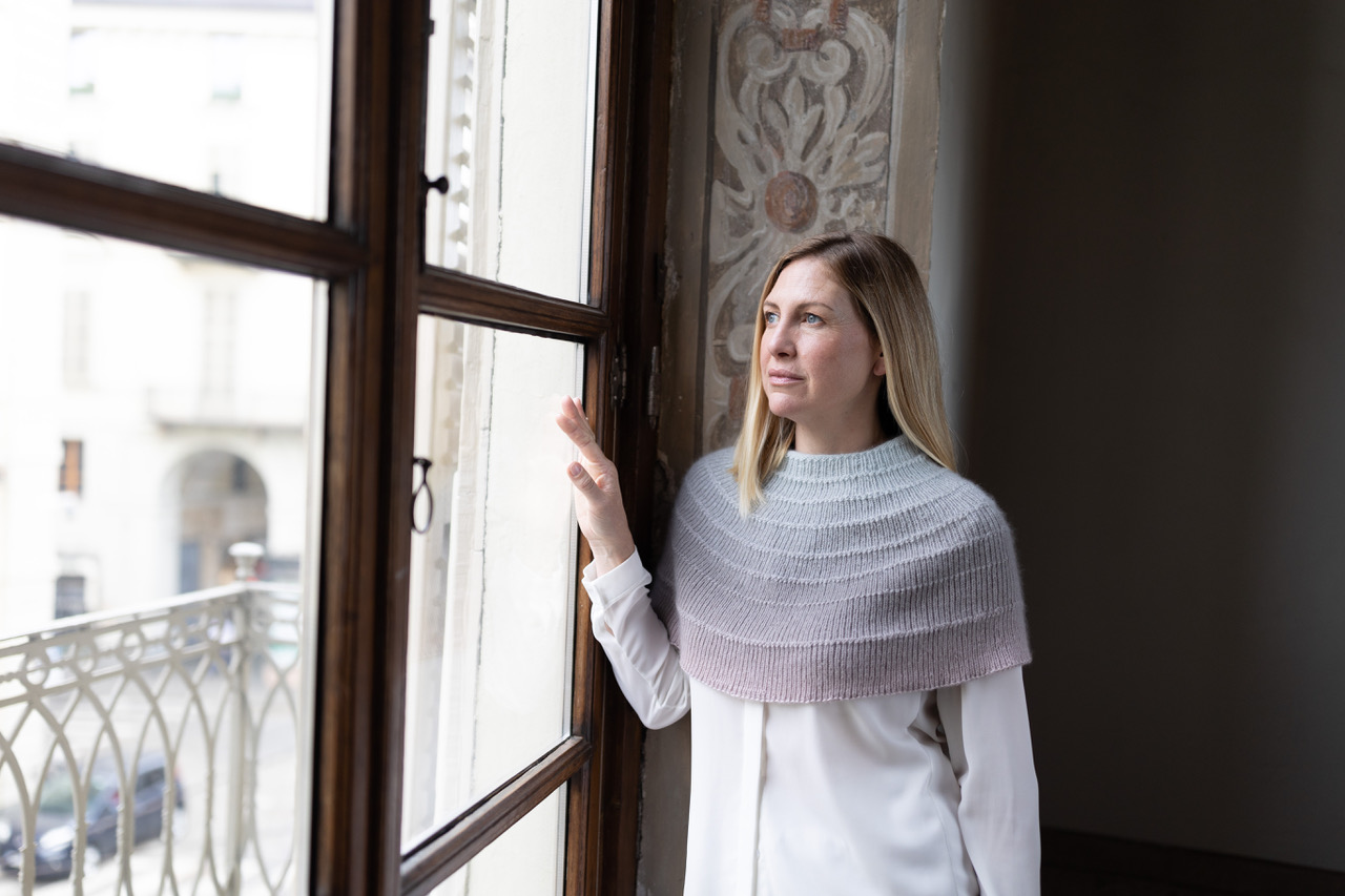 Накидка POEMA CASHMERE Накидка POEMA CASHMERE фото